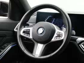 BMW 3-Serie (2024) thumbnail 2