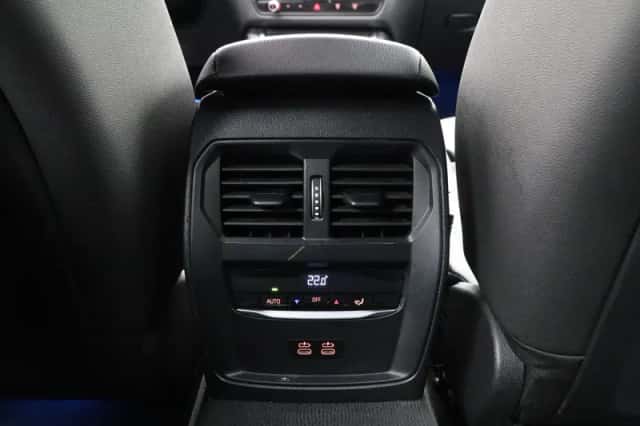 BMW 3-Serie (2024) thumbnail 18