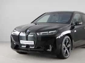 BMW iX (2023) thumbnail 18