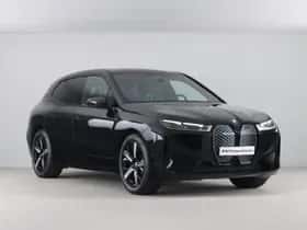 BMW iX (2023) thumbnail 5