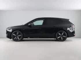 BMW iX (2023) thumbnail 10