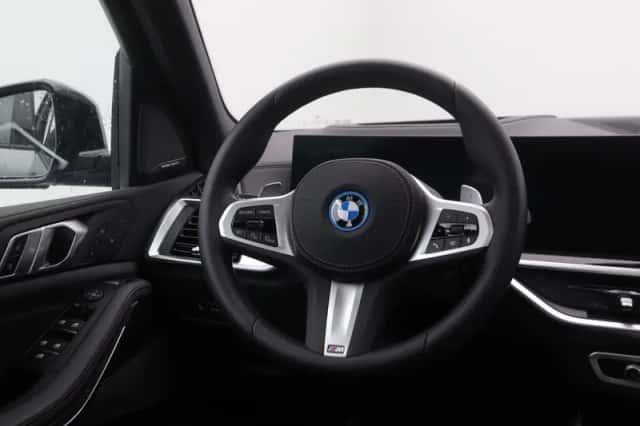 BMW X5 (2025) thumbnail 2