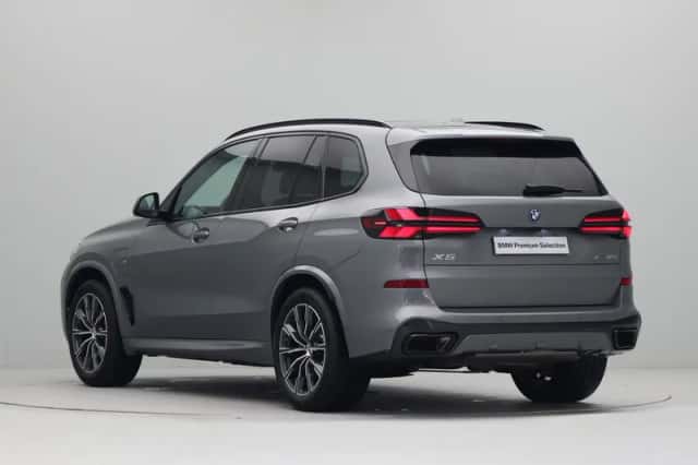 BMW X5 (2025) thumbnail 12