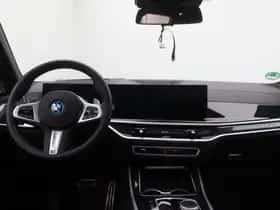 BMW X5 (2025) thumbnail 13