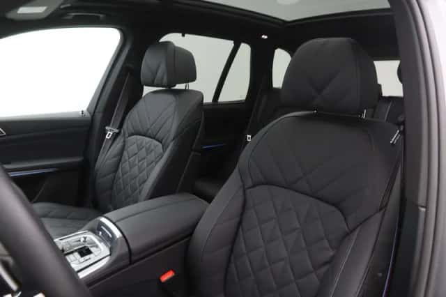 BMW X5 (2025) thumbnail 6