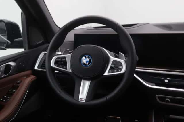 BMW X5 (2025) thumbnail 2