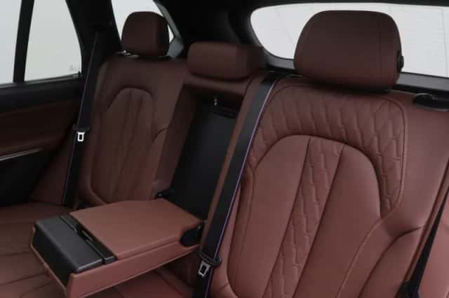 BMW X5 (2025) thumbnail 16