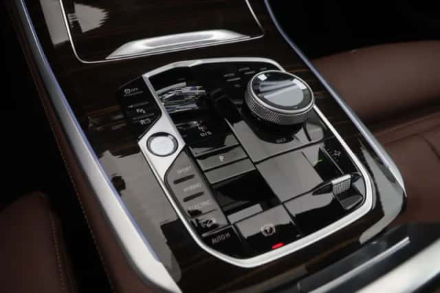 BMW X5 (2025) thumbnail 17