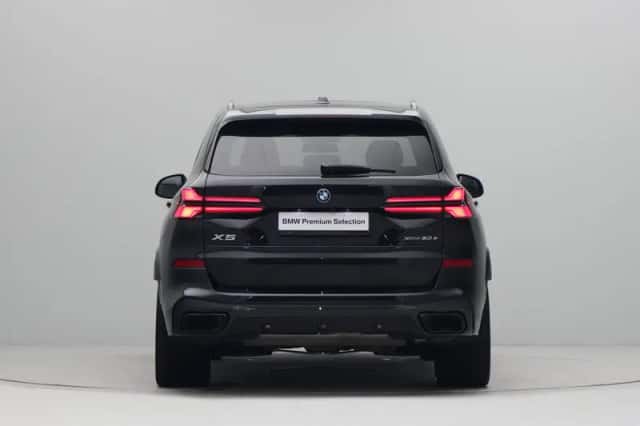 BMW X5 (2025) thumbnail 10