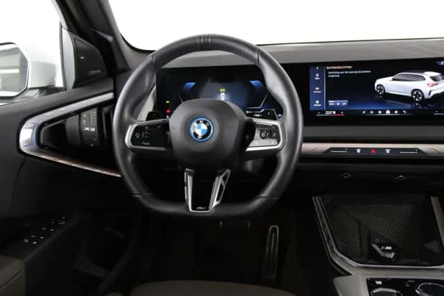 BMW X3 (2025) thumbnail 2