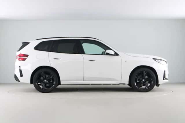BMW X3 (2025) thumbnail 8