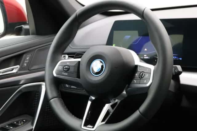BMW X1 (2025) thumbnail 2