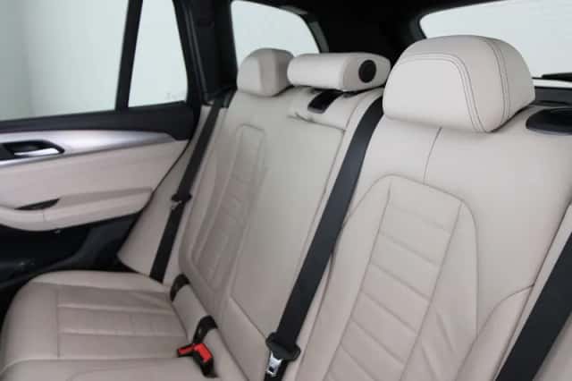 BMW X3 (2021) thumbnail 16
