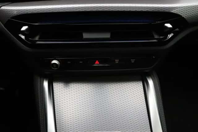 BMW i4 (2026) thumbnail 14