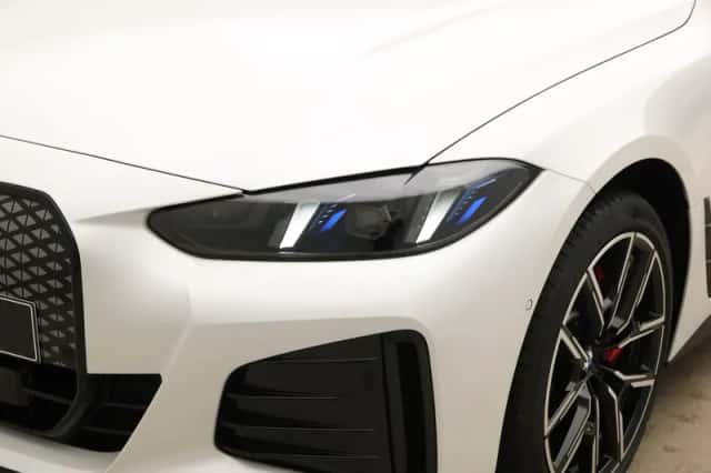 BMW i4 (2026) thumbnail 21