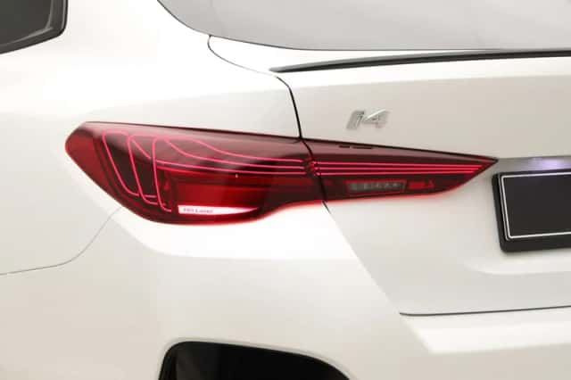 BMW i4 (2026) thumbnail 22