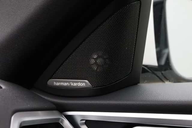 BMW i4 (2026) thumbnail 23