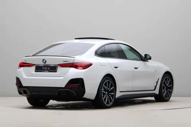 BMW i4 (2026) thumbnail 9