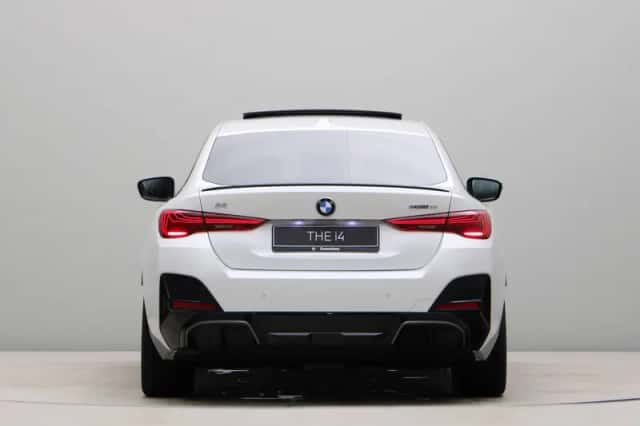 BMW i4 (2026) thumbnail 10