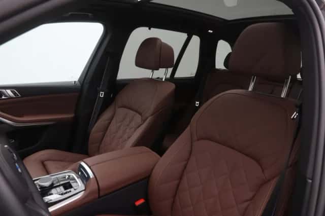 BMW X5 (2025) thumbnail 4