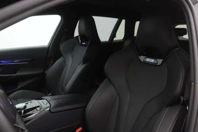BMW M5 (2025) thumbnail 5