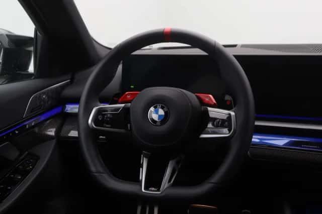 BMW M5 (2026) thumbnail 2