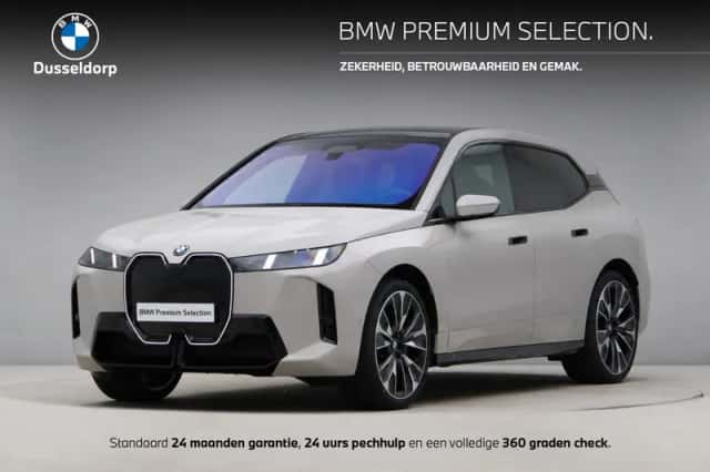BMW iX (2025) thumbnail 1