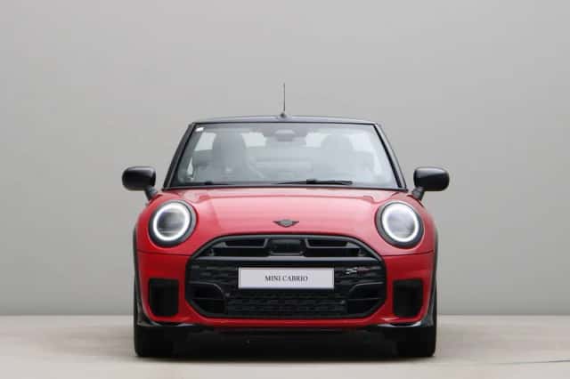 MINI Cabrio (2026) thumbnail 3