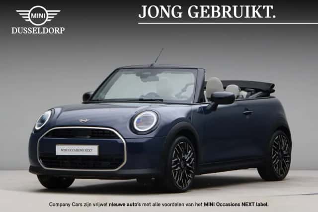 MINI Cabrio (2026) thumbnail 1
