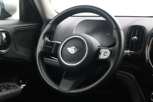 MINI Countryman (2023) thumbnail 2