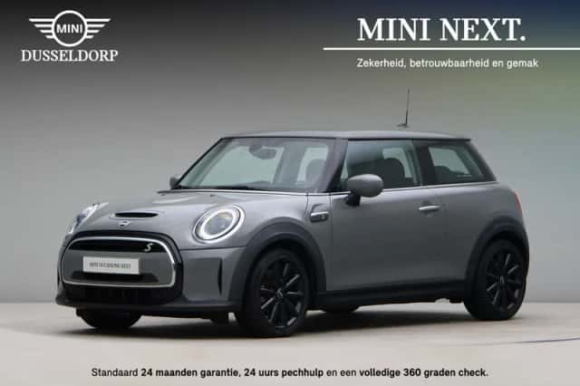 MINI Electric (2021) thumbnail 1