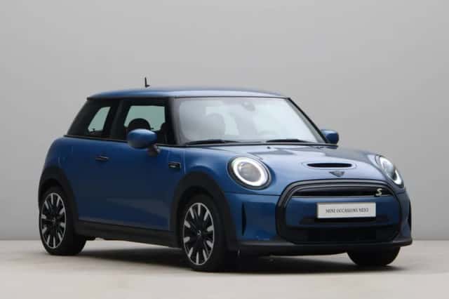 MINI Electric (2023) thumbnail 3