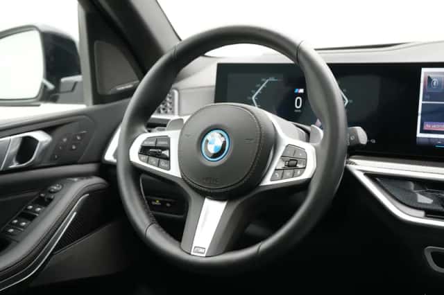 BMW X5 (2026) thumbnail 2