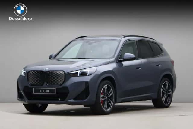 BMW iX1 (2026) thumbnail 1