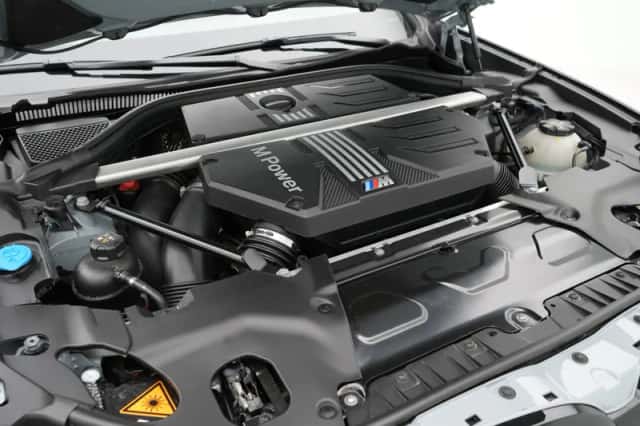 BMW X4 (2025) thumbnail 4