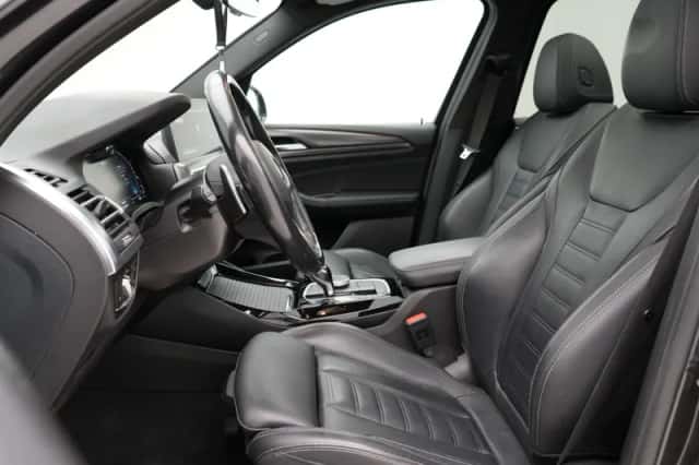 BMW X3 (2024) thumbnail 5