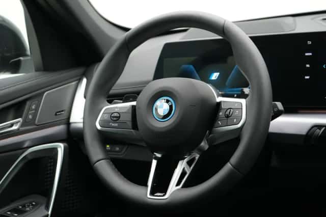BMW X1 (2026) thumbnail 2