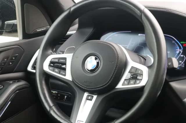 BMW X5 (2021) thumbnail 2