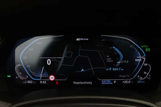 BMW X5 (2021) thumbnail 4