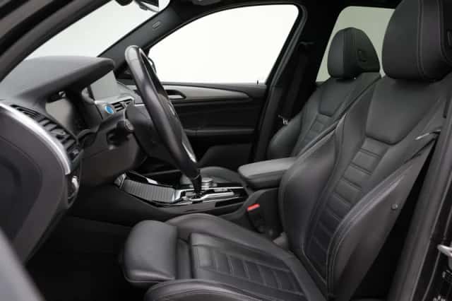 BMW iX3 (2021) thumbnail 5