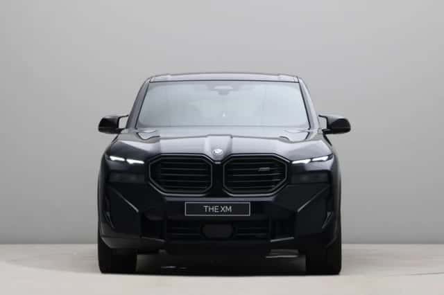 BMW XM (2026) thumbnail 2