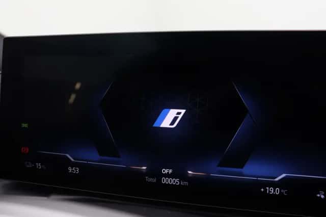 BMW i4 (2026) thumbnail 3