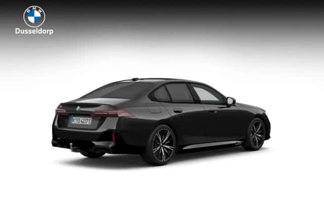 BMW i5 (2026) thumbnail 2