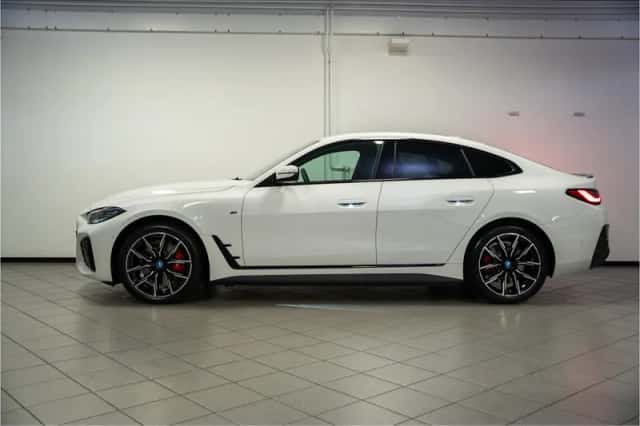 BMW i4 (2025) thumbnail 4