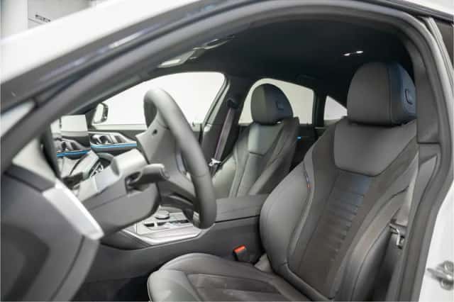 BMW i4 (2025) thumbnail 5