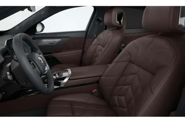BMW i7 (2026) thumbnail 3