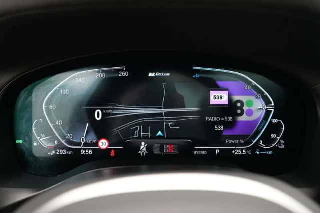 BMW X3 (2022) thumbnail 3