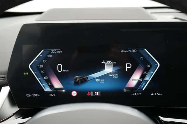 BMW iX1 (2025) thumbnail 4