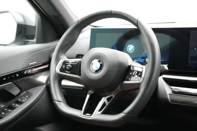 BMW 5-Serie (2024) thumbnail 2