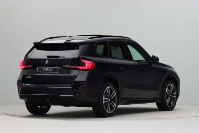 BMW iX1 (2026) thumbnail 5
